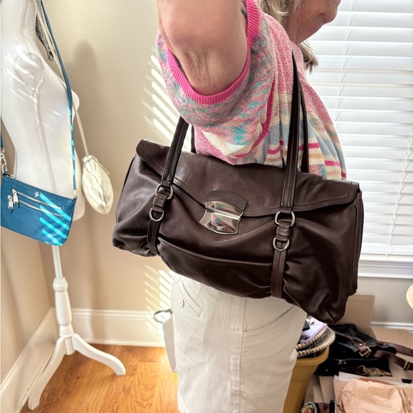 EUC-Prada Vitello East West Chocolate Brown Leather Bag EUC - Picture 17 of 17